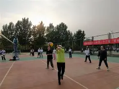 关于比赛思路保持一致，场上秩序更加清晰的信息